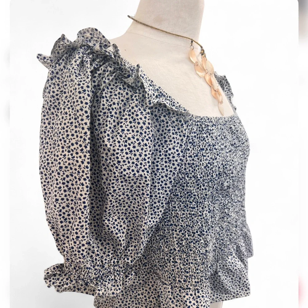 Topshop Blue Floral Smocked Puff Sleeve Blouse Ruffle Neck US 10